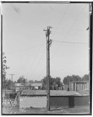Distribution Lines - Pole Top showing potheads and circuits