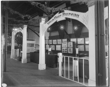 D2.4 - Displays, Fairs