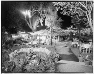 L1.3 - Lighting, stores - Night Photo