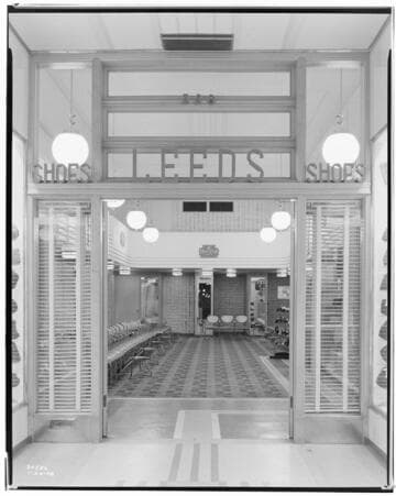 L1.3 - Lighting, stores - Leed's Shoe Store