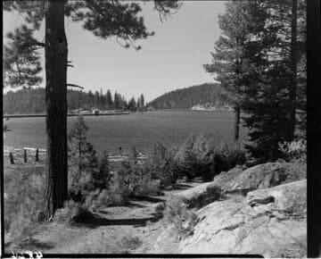 Dam 2 at Huntington Lake showing gatehouse for Huntington