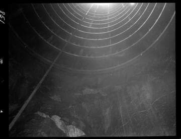 Big Creek - Mammoth Pool - Surge shaft wall where supports end