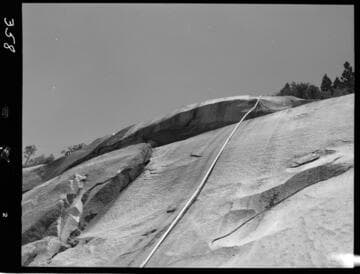 Big Creek - Mammoth Pool - General view of Daulton Creek overhang