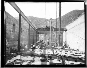 A construction crew working on the construction of Santa Ana River #1 Hydro Plant