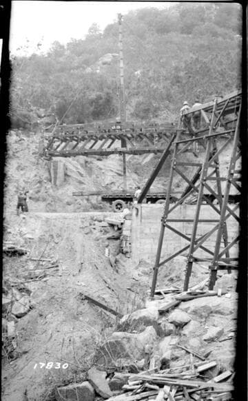 Tule River - Rebuilding Flume Line