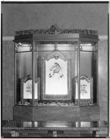 Window Display at Edison for the Community Chest