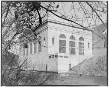 Kern River No. 3 - Powerhouse close