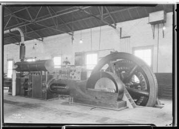 Large engine Oxnard Steam Plant
