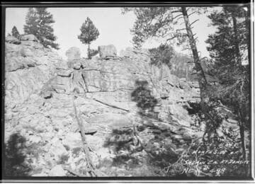 Borel : N. side Salmon Creek at Dam site