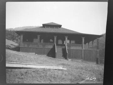 One of the cottages at Tule Plant