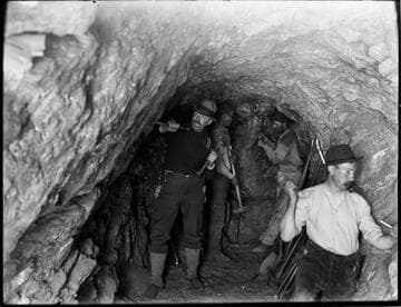 Tunnel and men at work, lower tunnel #2