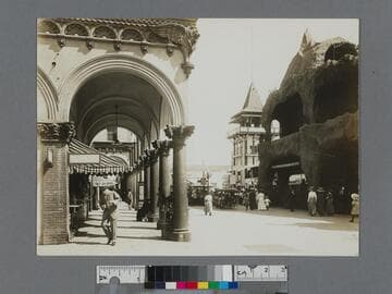 Ocean Front Walk and Thompson Scenic Railway ride, Venice, California