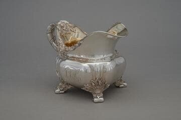 Creamer with gilt interior