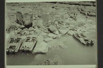 Boats in the lagoon at mouth of Supai Creek; camp right center