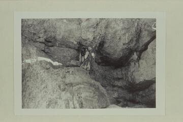 Small platform for dwelling below rim at southwest corner of north rim campground. Trail leads down 80 ft. and around corner to north