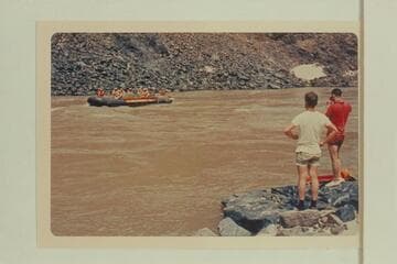 Hatch boloney passing the group of floaters at Mile 234.1 left bank.  There were four boloneys in the outfit