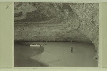 The "Esmeralda II" in Redwall Cavern