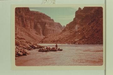 Ken Sleight's 3 10-man combination preparing to land at Waterhole Canyon from Mile 198.75