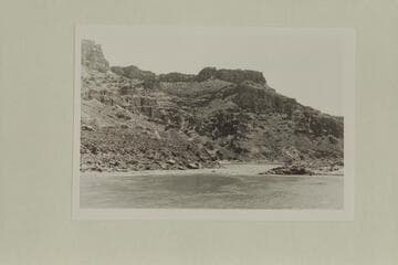 Rapid No. 2 in Cataract Canyon from right bank