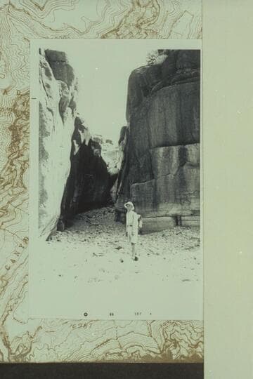 Louis West at inlet of narrow side canyon at left bank or the main wash or the right branch of Separation Canyon
