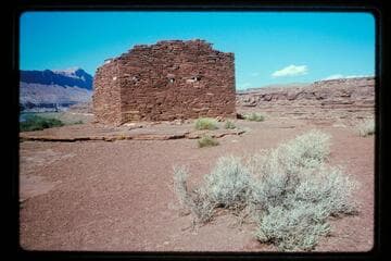 Ruin at White Canyon