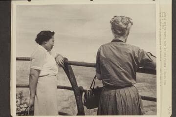 Lodell and Margaret take in the Points.  South Rim
