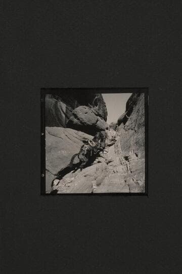 Trail between Bald Rock and Cha Canyons