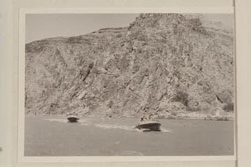 The "Rattlesnake" and the "Cactus" starting downriver from the beach at Diamond Creek