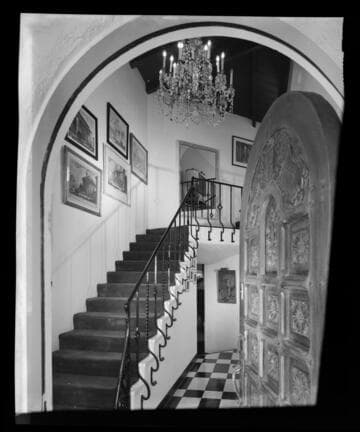 Dexter, Mr. and Mrs. Raymond C., residence