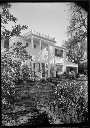 Ameche, Don, residence