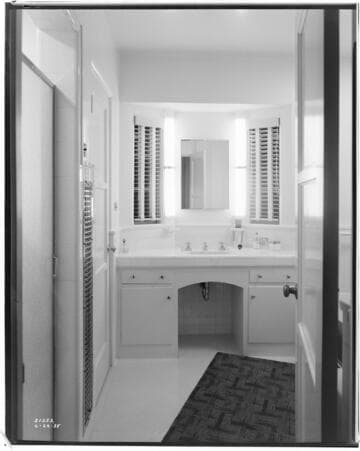 H2.4 - Home Bath - Hansen Home