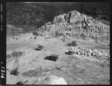 Big Creek - Mammoth Pool - General view - spillway crest