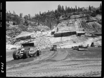 Big Creek - Mammoth Pool - East abutment stripping