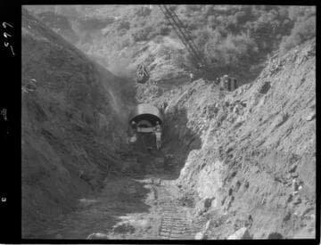 Big Creek - Mammoth Pool - Installation of multiple drainage cover in powerhouse area