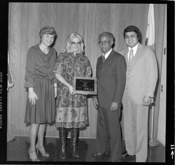 Conservation award presented to five Cerritos Mall stores