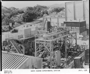 Edison Experimental Station (7500kW) - First commercial electricity generated from a nonmilitary nuclear reactor by an investor-owned utility