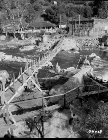 Kaweah Miscellaneous - Flood repair photos - Record photo