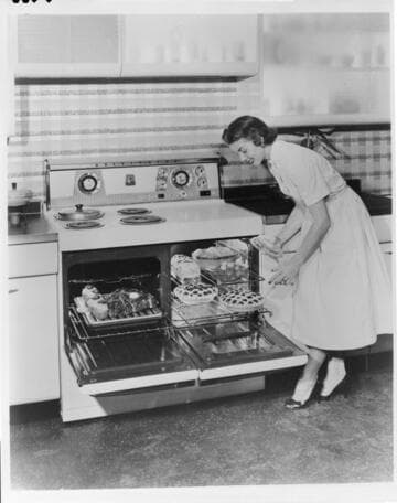 The sophisticated electric ranges of the 1960s were a far cry from the first Hotpoint of 1915