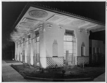 Southern Sierras' handsome Brawley office, as it looked in 1928