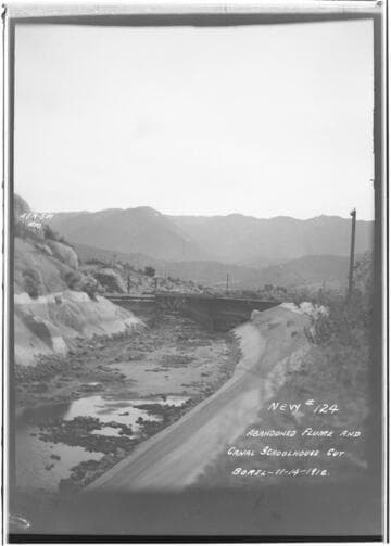 Borel : Abandoned flume and canal