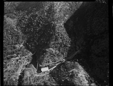 Aerial photo of  Dam 5 and Powerhouse #2 & 2a