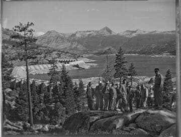 Big Creek Valley Editors Tour: group at Florence Lake Dam