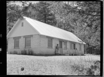 Lee Vining Headquarters Camp
