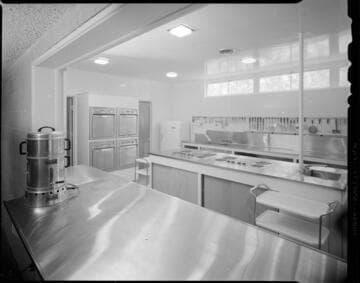 Commercial electric kitchen