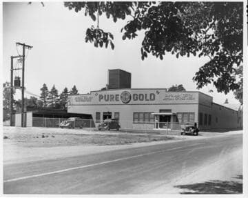Tustin plant of the Mutual Citrus Association installed new waxing and wrapping machines in 1938