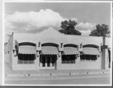 Main exchange and office of the Interstate Telegraph Company in Bishop, about 1923