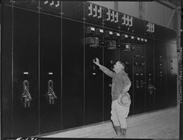 Industrial - Golden Queen Mine - Mojave - switchboard - mill
