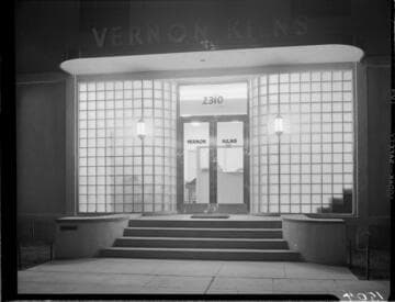 Commercial lighting