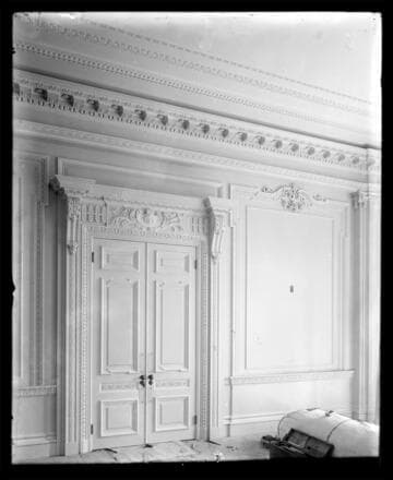 Huntington residence under construction