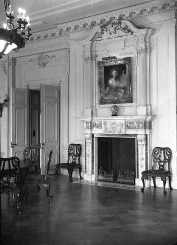 Dining room in the Huntington residence